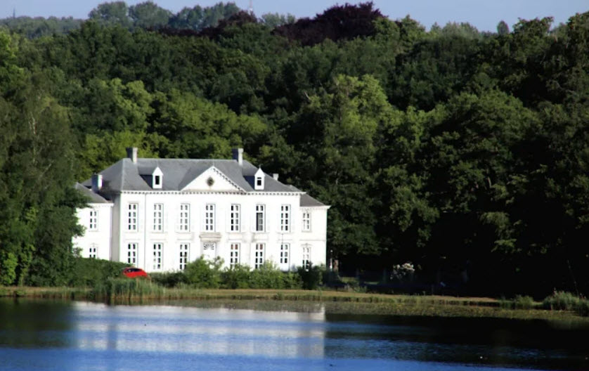 Kasteel Terlaemen, Belgium